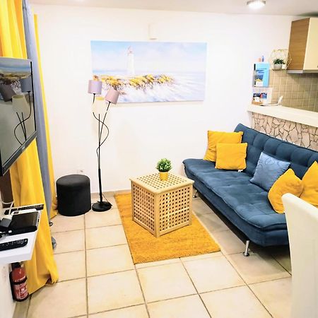 As Lucana Apartment - Ground Floor Вис Экстерьер фото